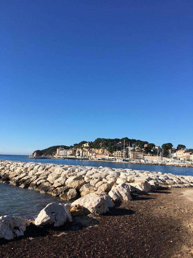 Le Gabian, duplex proche plage et centre Sanary-sur-Mer Extérieur photo
