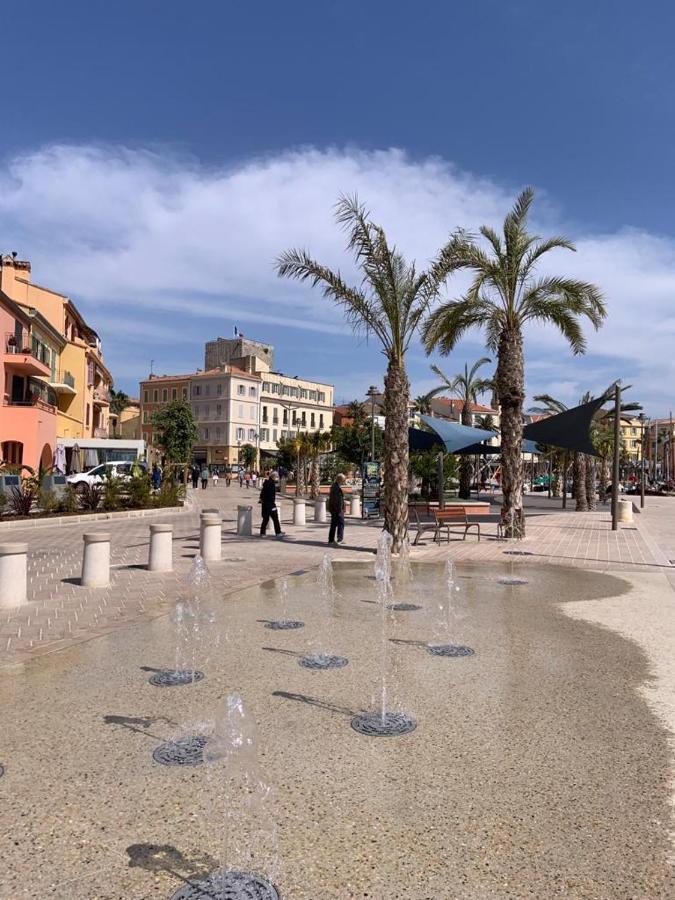 Le Gabian, duplex proche plage et centre Sanary-sur-Mer Extérieur photo